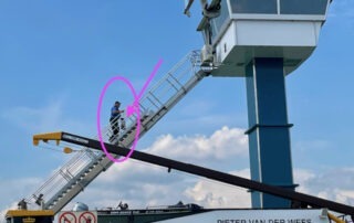 U17 auf dem Rhein vor Walluf